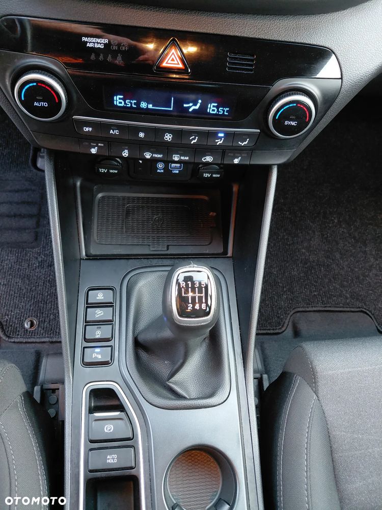 Hyundai Tucson 1.6 GDi 2WD Select - 37