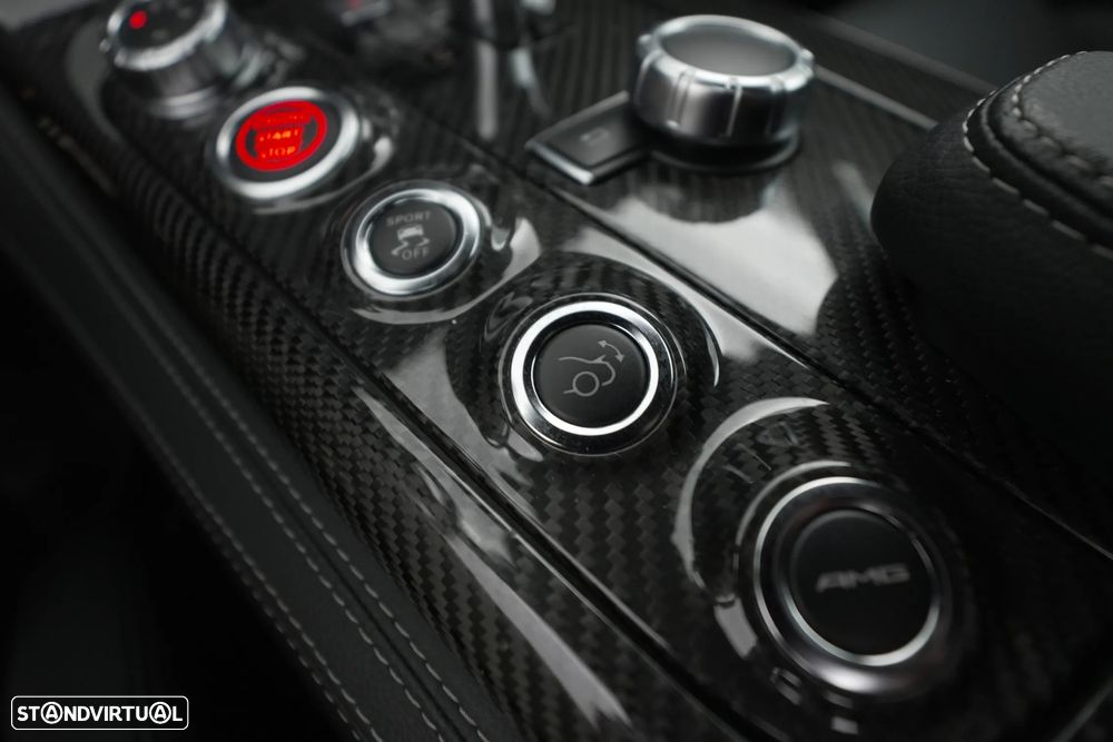 Mercedes-Benz SLS 63 AMG - 31