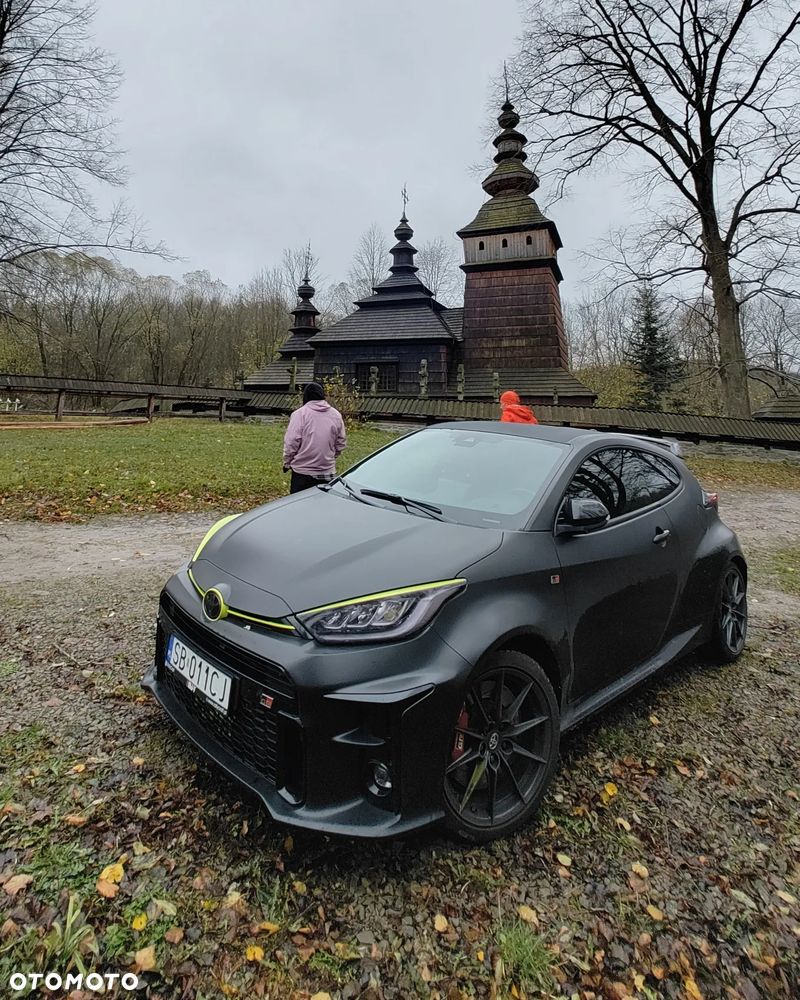 Używany Toyota Yaris 2021 - 140 000 PLN, 32 000 km - Otomoto.pl