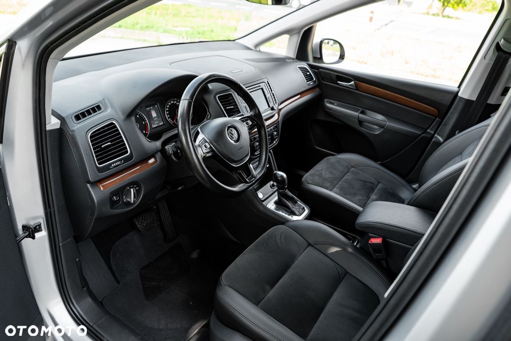 Volkswagen Sharan 2.0 TDI DSG BlueMotion Technology Highline - 16