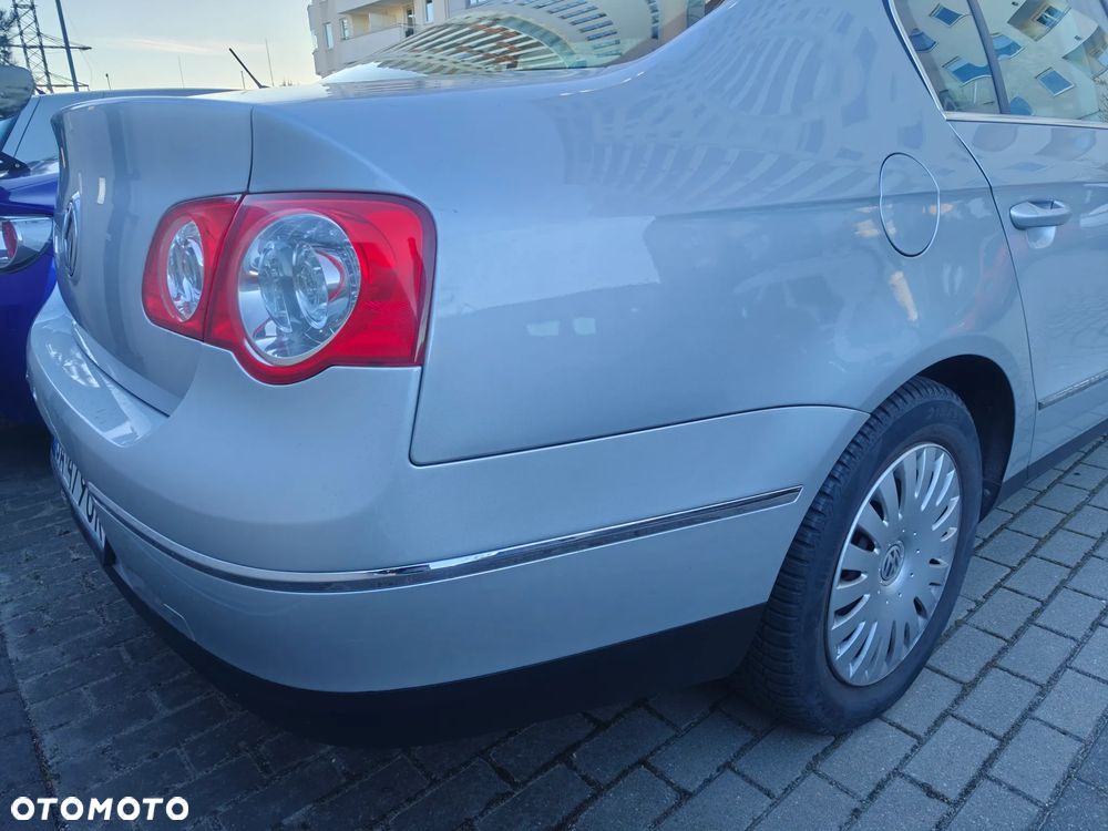 Volkswagen Passat 2.0 TDI DPF DSG Comfortline - 5