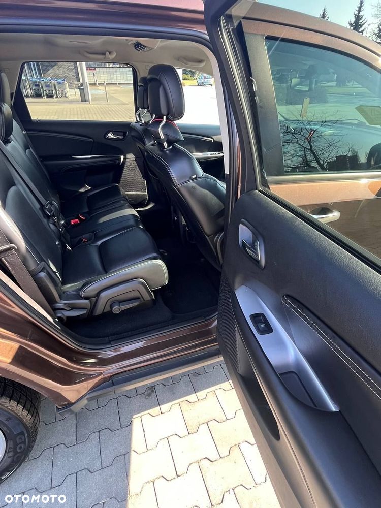 Fiat Freemont 2.0 Multijet Lounge AWD - 24