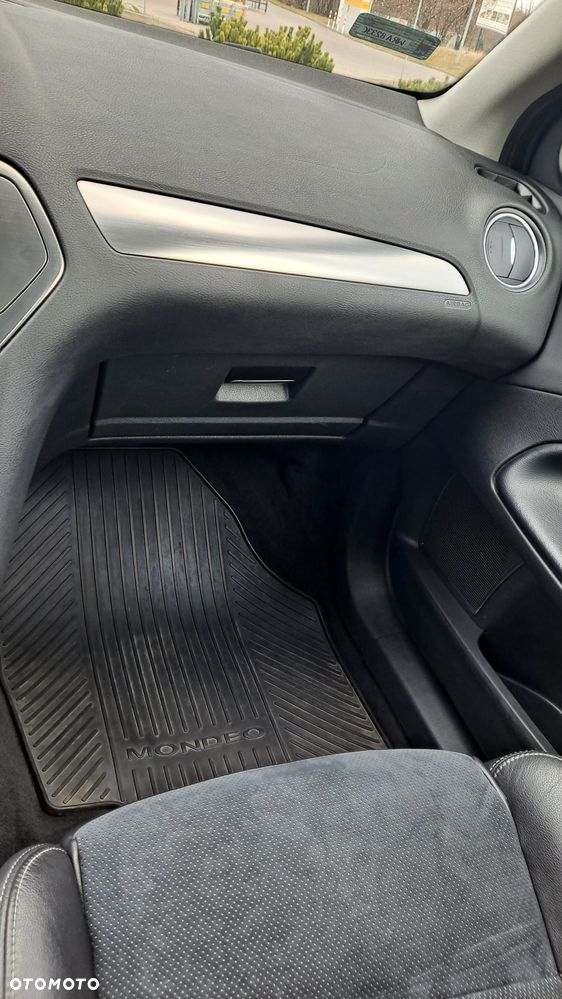 Ford Mondeo 2.0 TDCi Silver X Plus - 15