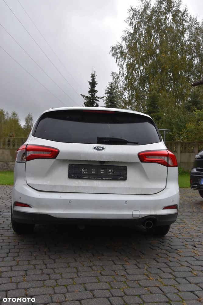 Ford Focus 1.5 EcoBlue Start-Stopp-System TITANIUM - 4