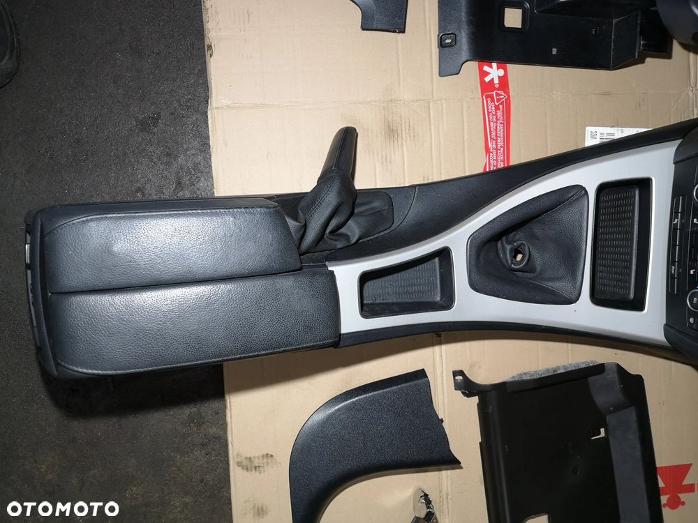 BMW E90 E91 DESKA KOKPIT KONSOLA ORYGINAŁ PULPIT - 10