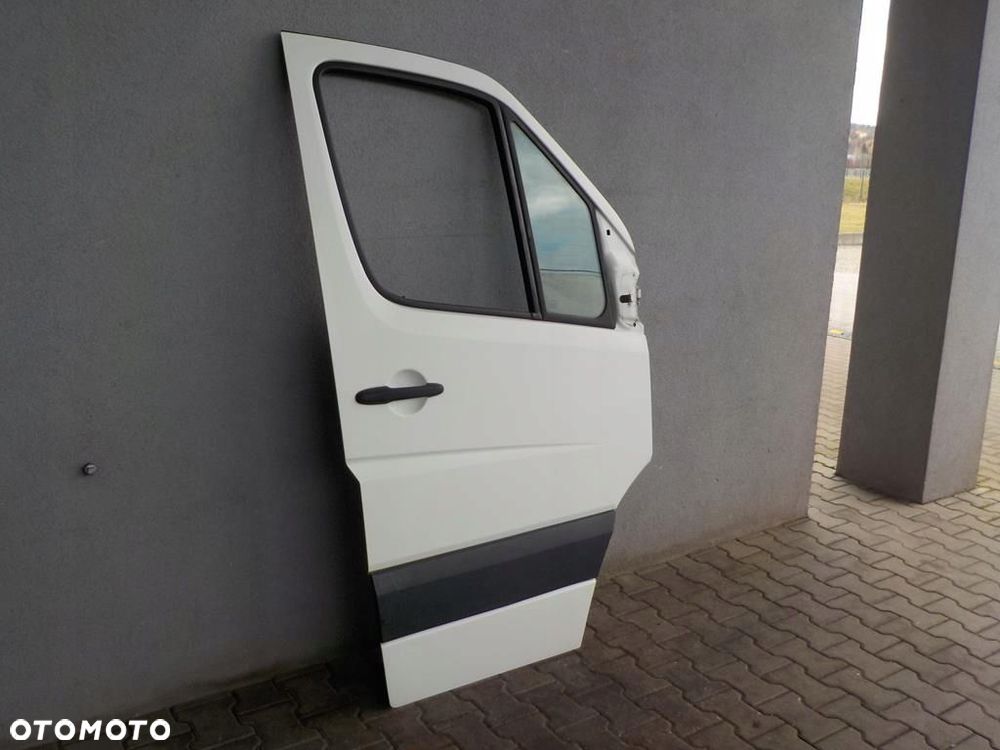 VW CRAFTER SPRINTER 906 DRZWI PRAWE PRZÓD PASAŻERA - 1