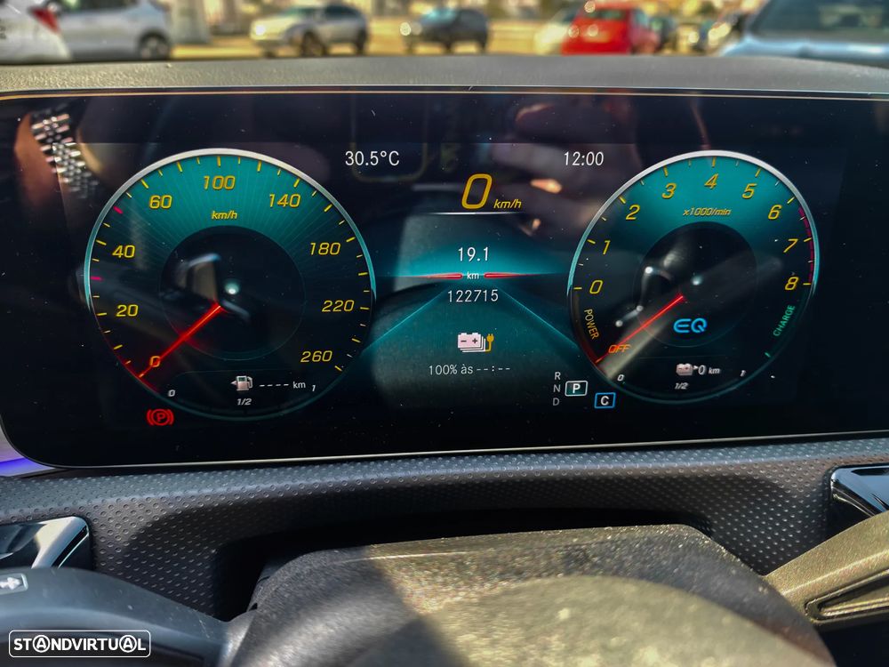 Mercedes-Benz CLA 250 e Shooting Brake AMG Line - 22