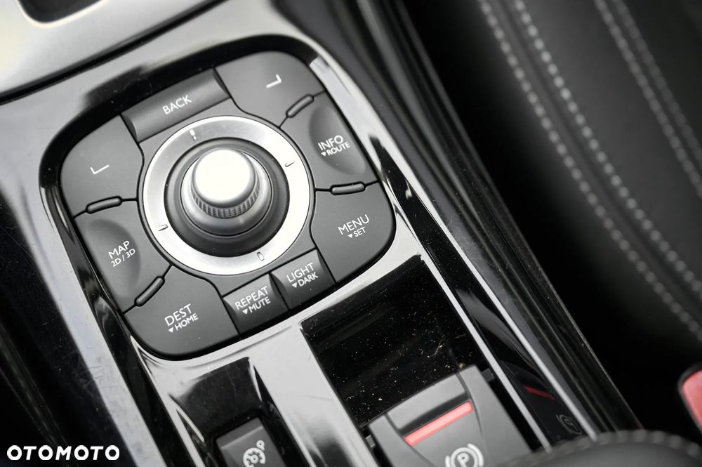 Renault Laguna 2.0 TCe 170 Initiale - 27