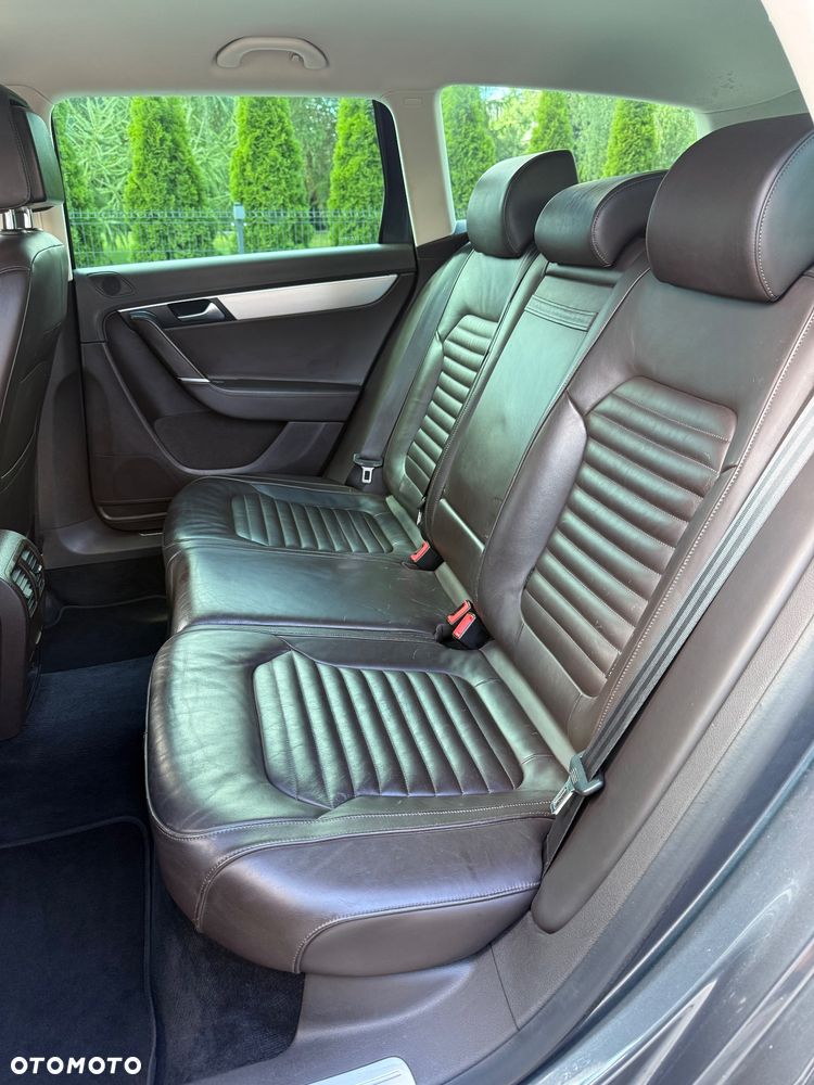 Volkswagen Passat 2.0 TDI Comfortline DSG - 10