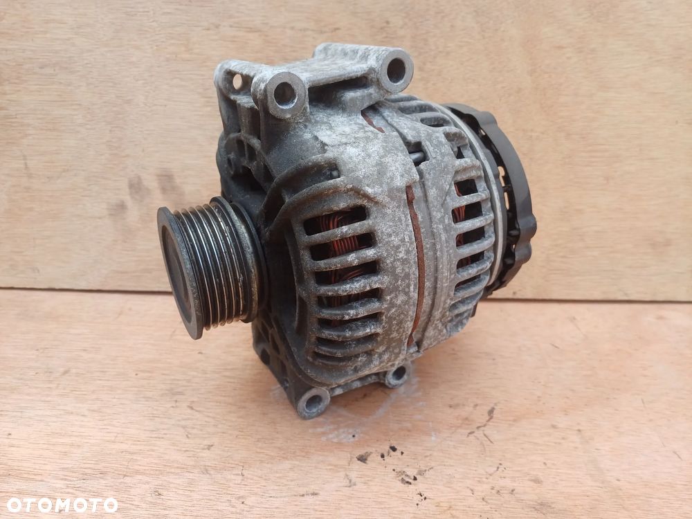 Alternator Audi A4 B8 A5 8T 3.2 FSI V6 CAL CALA 06E903016N 140A - 3
