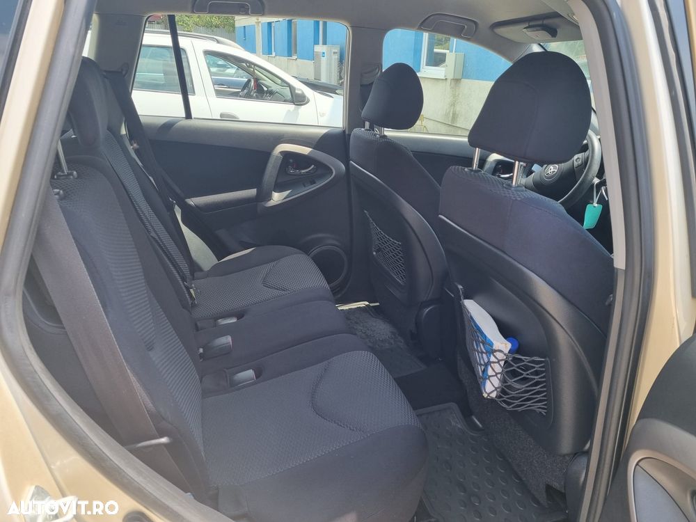Toyota RAV4 2.0 Aut Executive - 15
