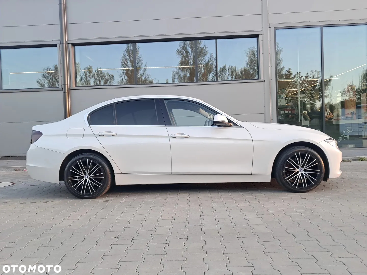 BMW Seria 3 320d Modern Line - 32