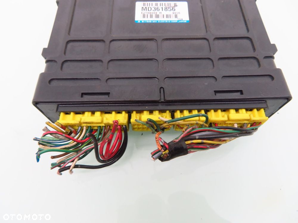 STEROWNIK MITSUBISHI CARISMA  1.6 MD361856 - 3