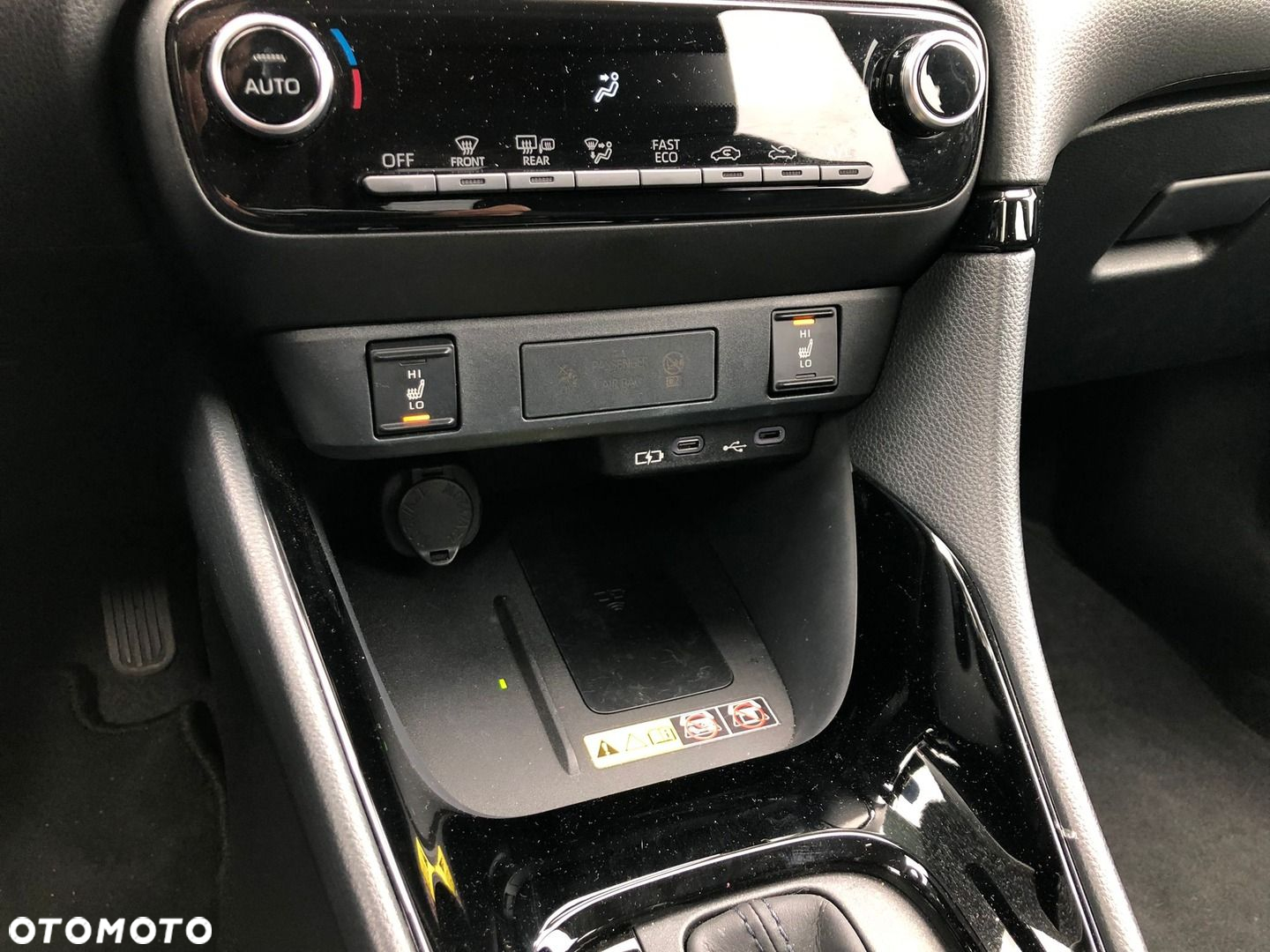 Toyota Yaris - 22