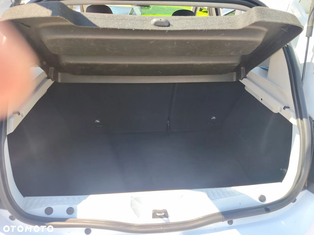 Dacia Sandero 0.9 TCe Laureate S&S EU6 - 12