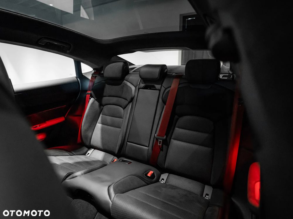 Porsche Taycan 105kWh GTS - 22