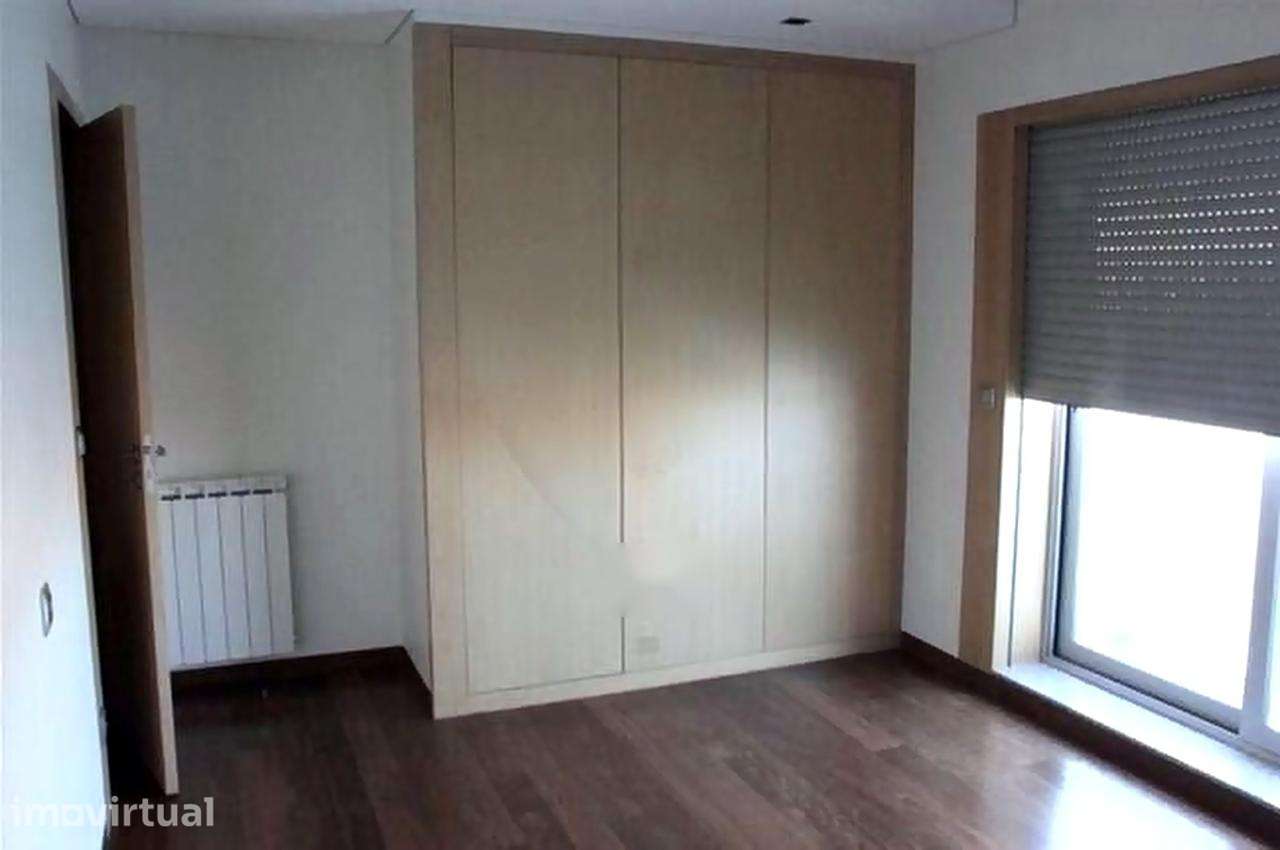 Excelente e moderno Apartamento T3, com boas áreas e bem localizado - Grande imagem: 5/12