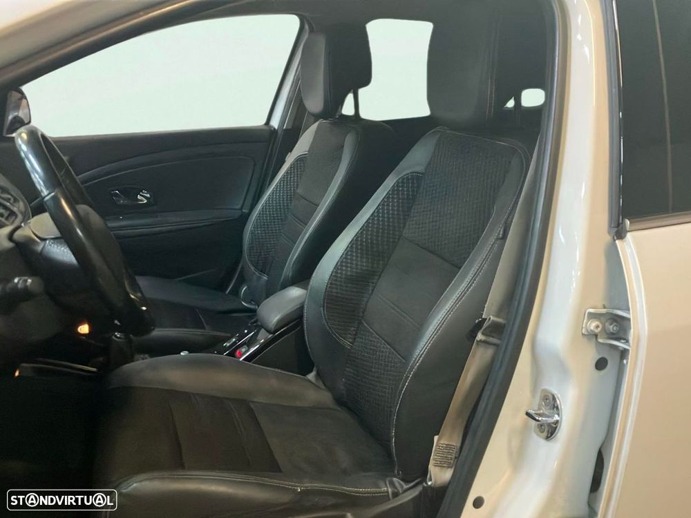 Renault Mégane Sport Tourer - 15