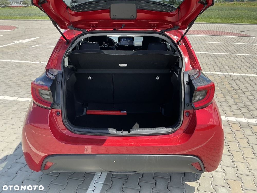 Toyota Yaris Hybrid 1.5 Style - 22