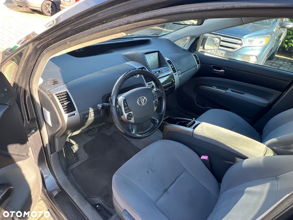 Toyota Prius 1.5 VVT-i Prestige - 10