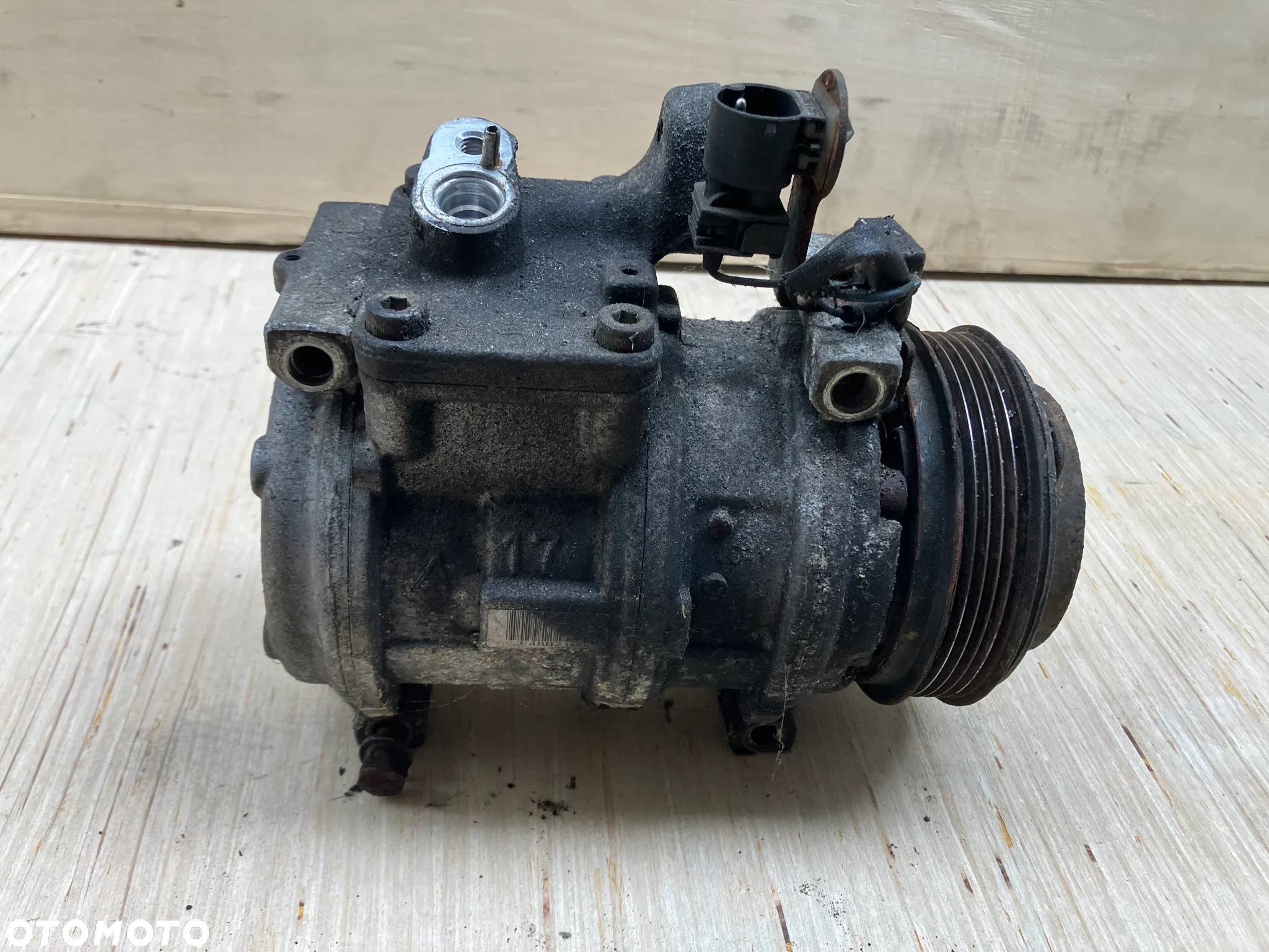 SPRĘŻARKA KLIMATYZACJI BMW E31 E32 E34 E38 V8 M60 B30 B40 KOMPRESOR KLIMY 447200 DENSO - 11