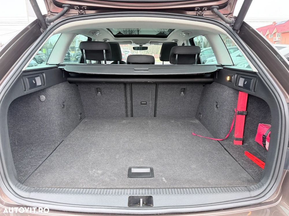 Skoda Octavia 2.0 TDI (Green tec) 4x4 DSG Scout - 16