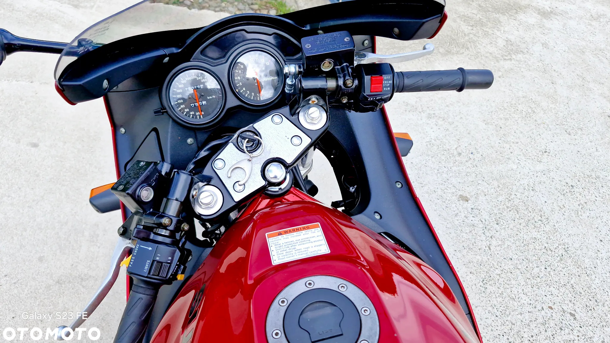 Suzuki RF - 16