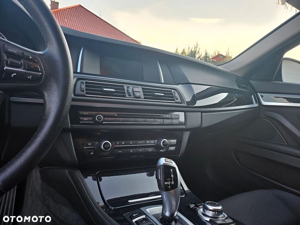 BMW Seria 5 - 29