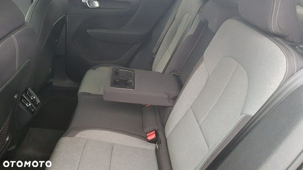 Volvo XC 40 - 22