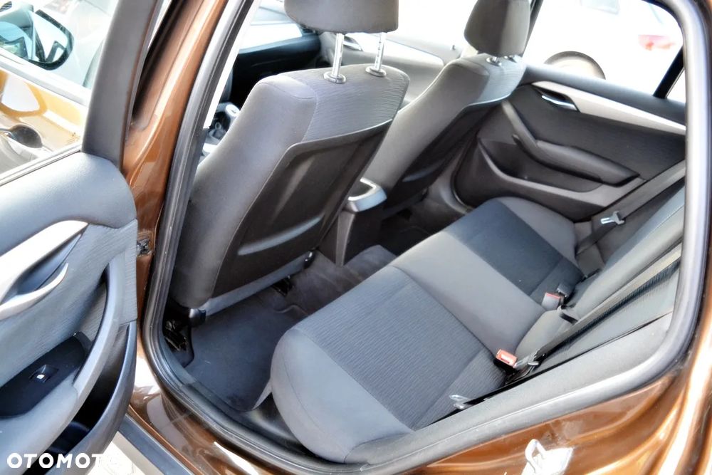 BMW X1 sDrive18d xLine - 20