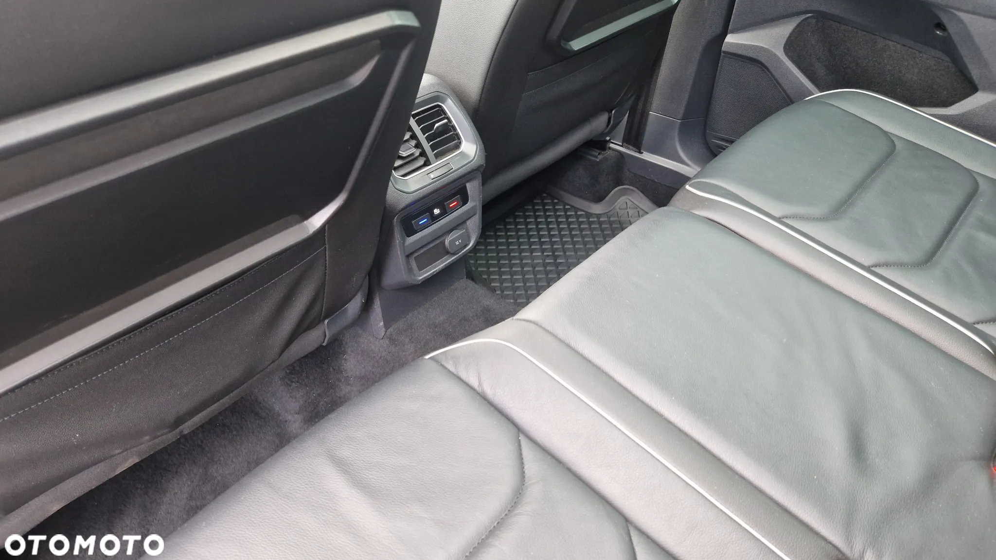 Volkswagen Tiguan 2.0 TDI SCR 4MOTION DSG Highline - 9