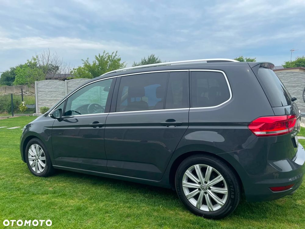 Volkswagen Touran - 3