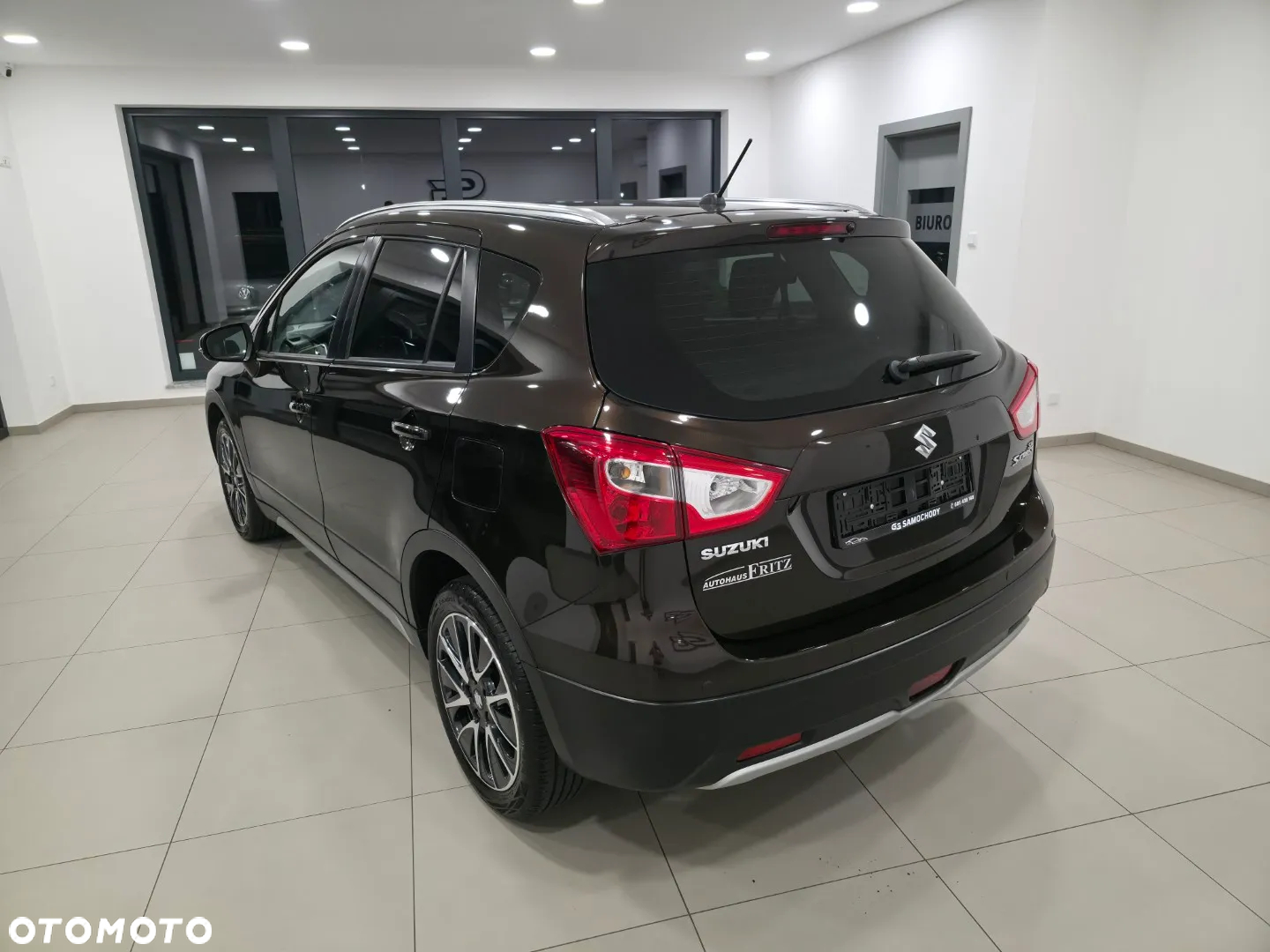 Suzuki SX4 S-Cross 1.6 XLED - 8