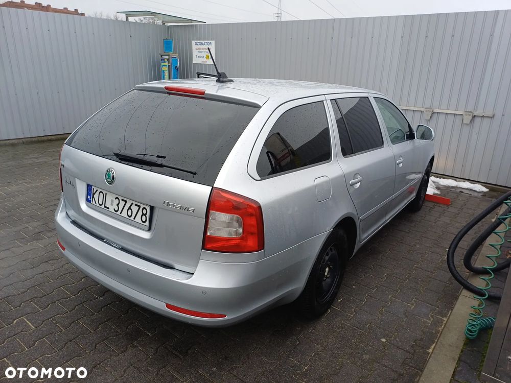 Skoda Octavia 2.0 TDI DPF Elegance - 6