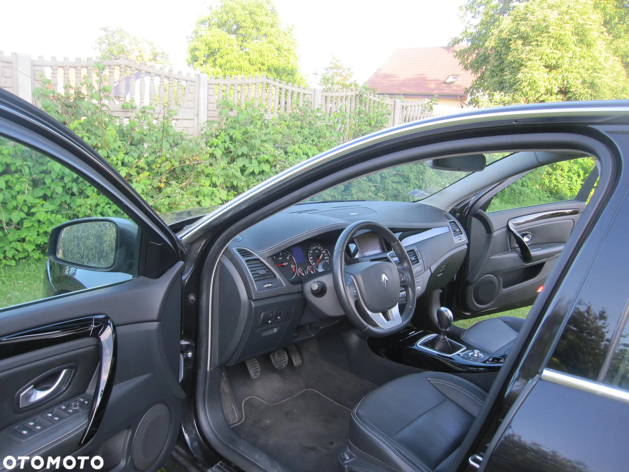 Renault Laguna Grandtour dCi 180 FAP Initiale - 8