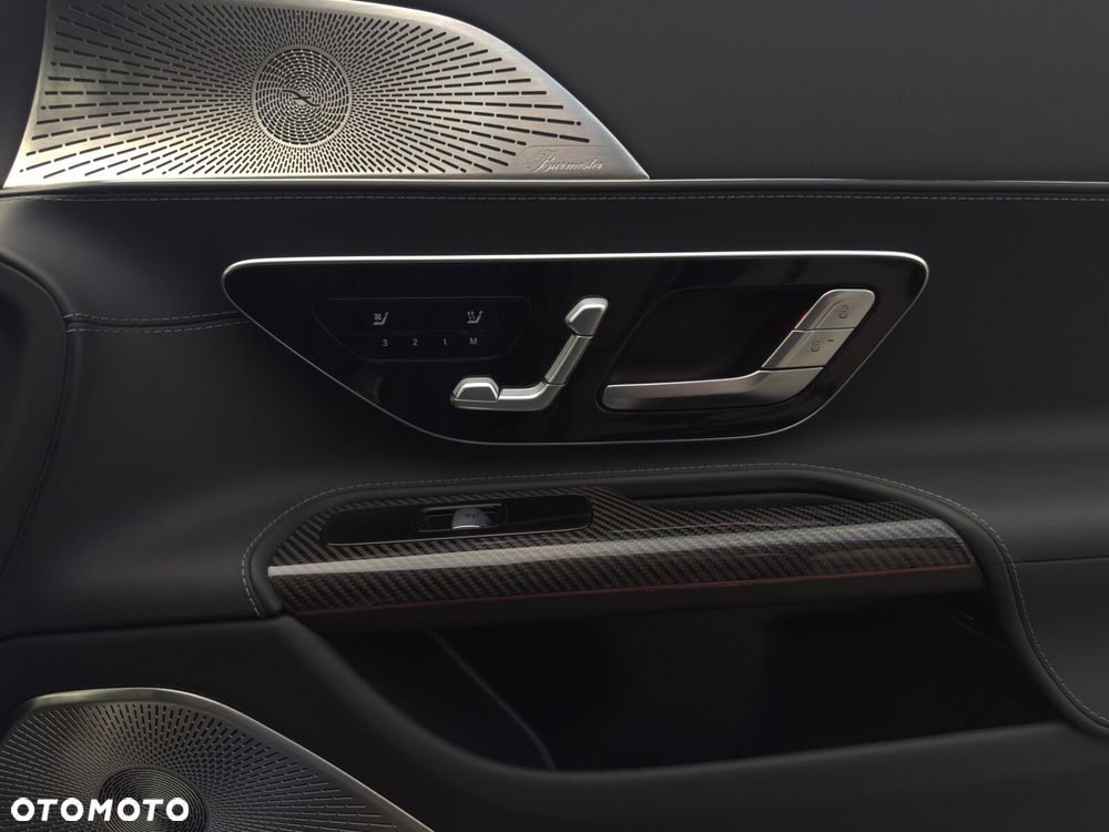 Mercedes-Benz AMG GT 63 4MATIC+ - 32