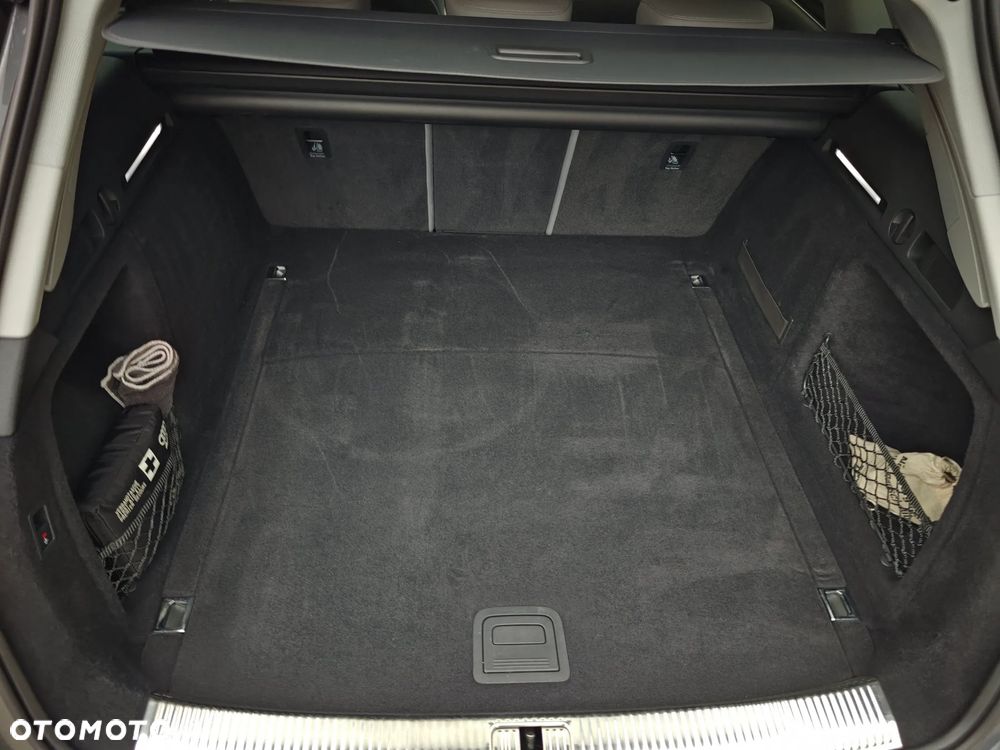 Audi A4 Avant 40 TDI quattro S tronic - 34