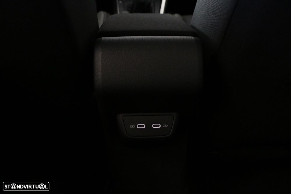 VW Taigo 1.0 TSI Urban DSG - 18