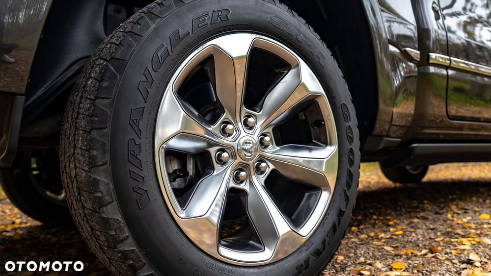 RAM 1500 5.7 Crew Cab Limited - 13