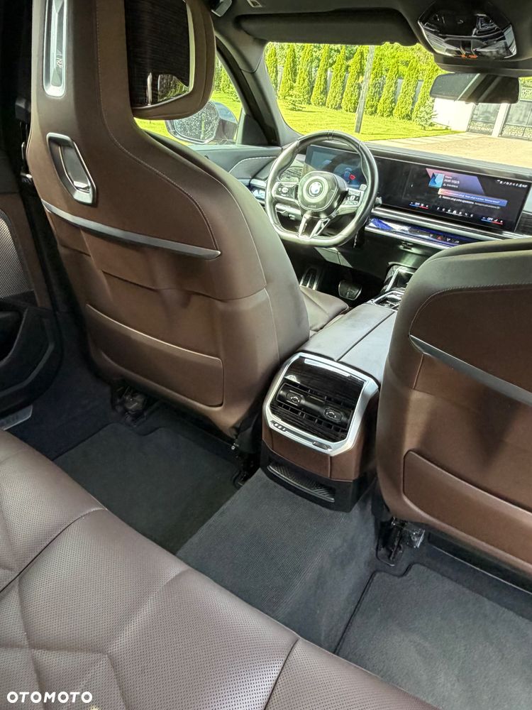 BMW Seria 7 740d xDrive mHEV Individual Edition sport - 8