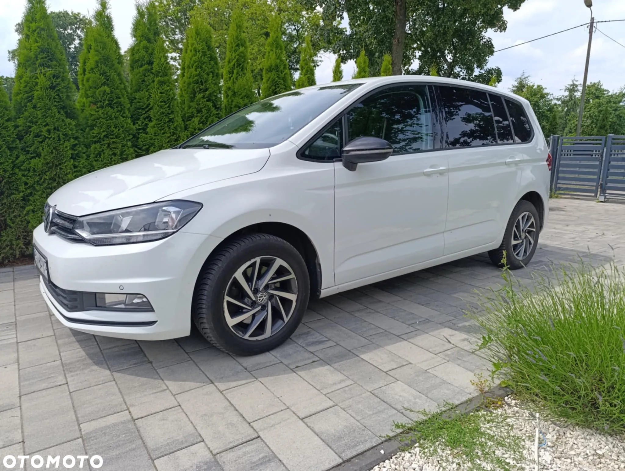Volkswagen Touran 2.0 TDI BMT Comfortline DSG - 13