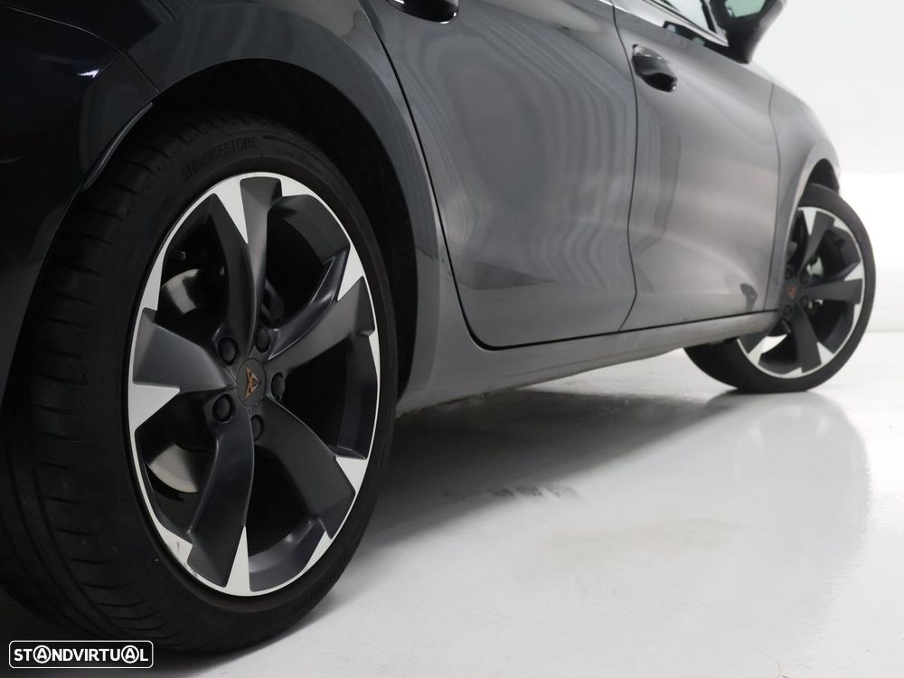 Cupra Leon ST 1.5 eTSI MID DSG - 7