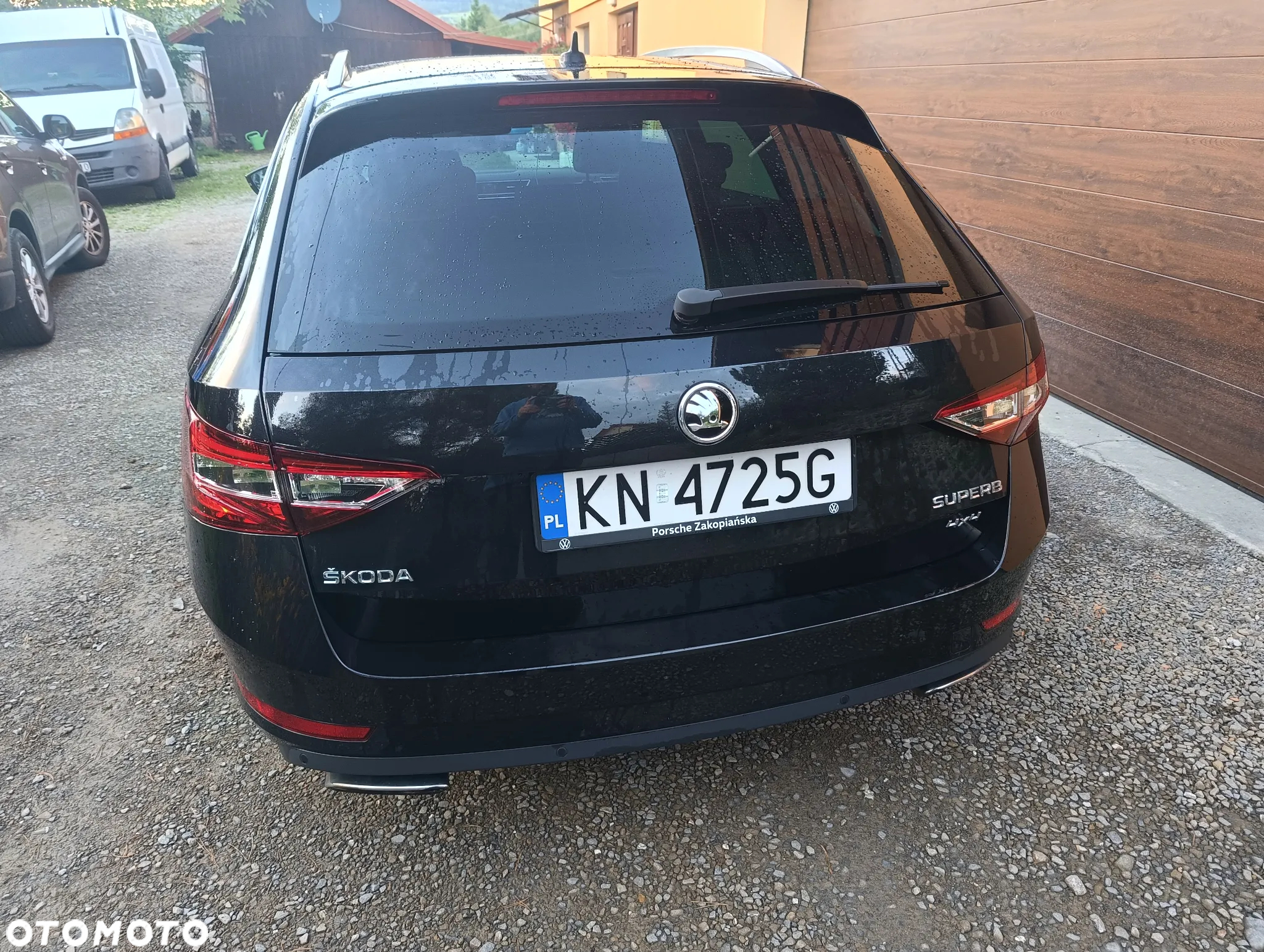 Skoda Superb Combi 2.0 TSI 4x4 DSG L&K - 4