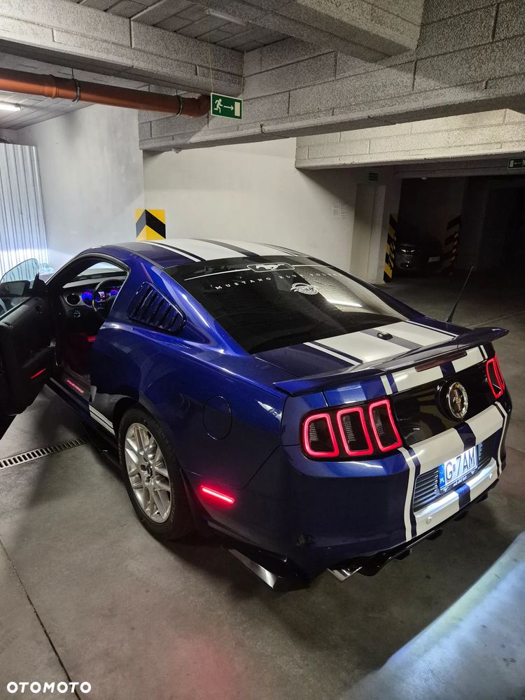 Ford Mustang 3.7 V6 Premium - 5