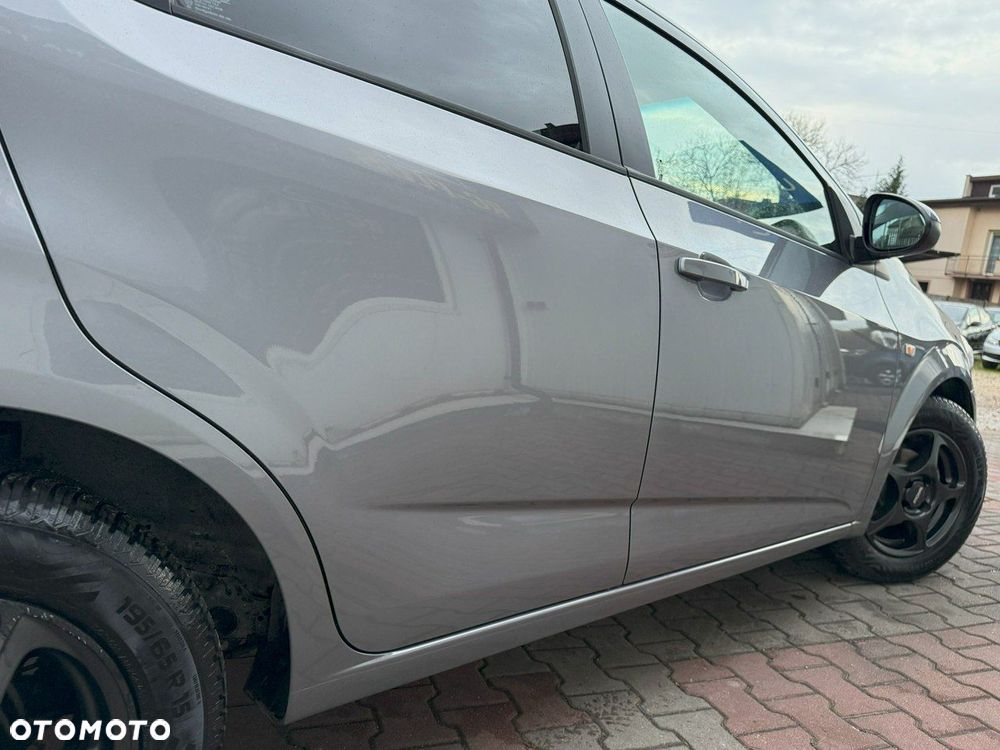 Chevrolet Aveo 1.2 LT - 36