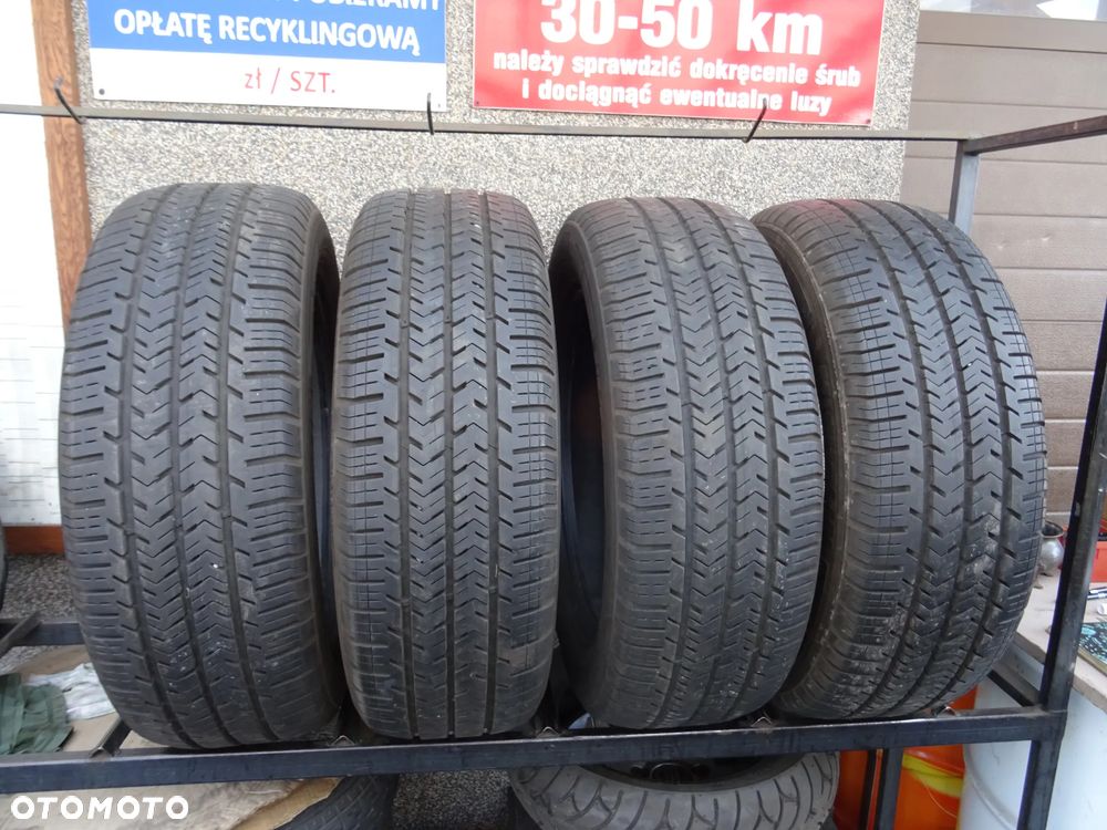 215/60/R17C 104/102H Michelin Agilis - 1