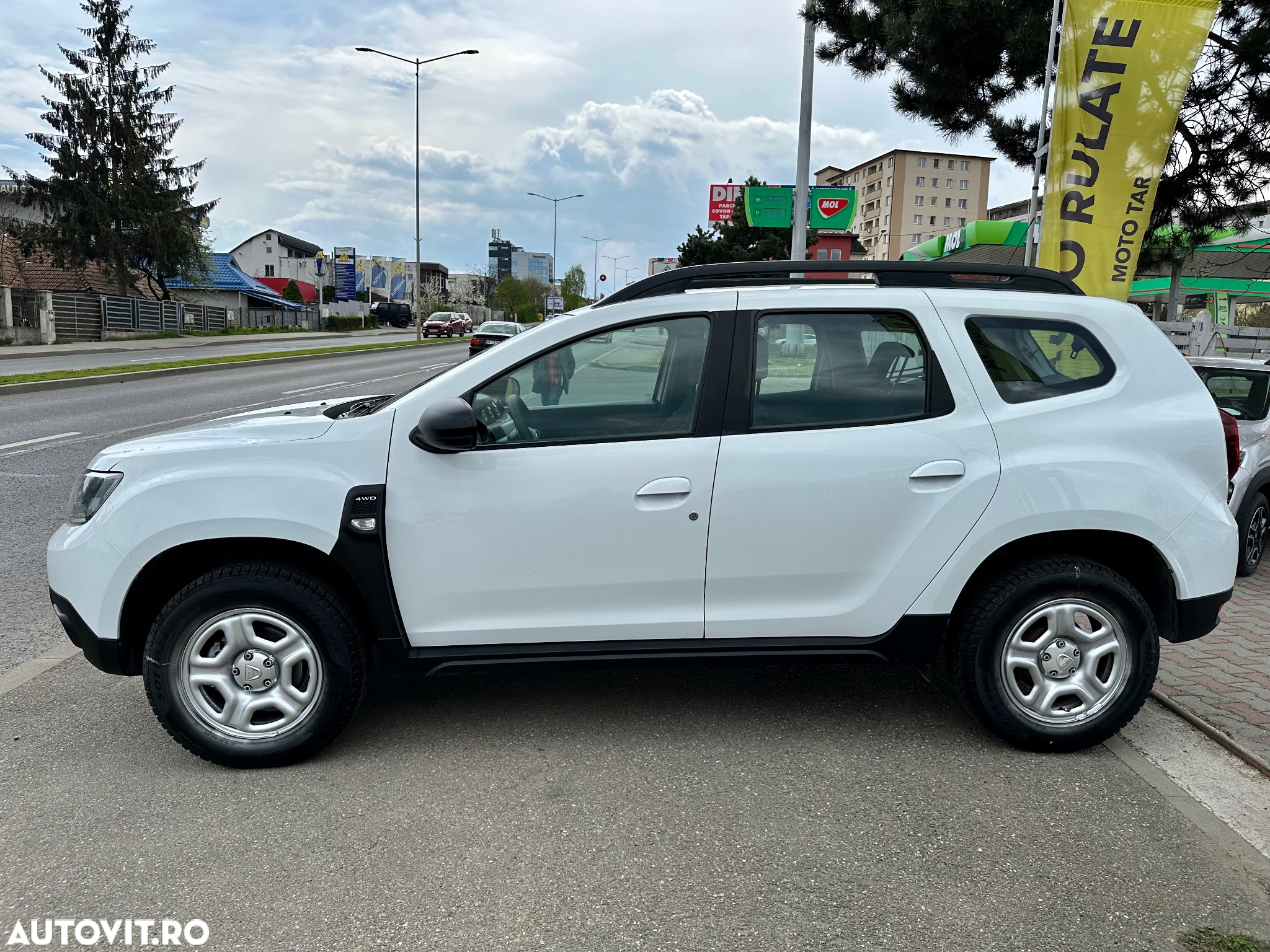 Dacia Duster 1.5 Blue dCi 4WD Comfort - 12