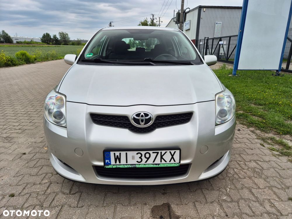 Toyota Auris 2.0 D-4D Premium - 2