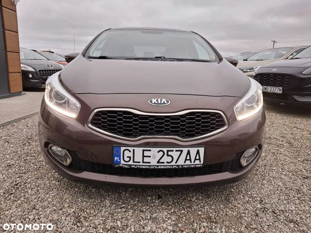 Kia Ceed 1.6 CRDi 128 Spirit - 10