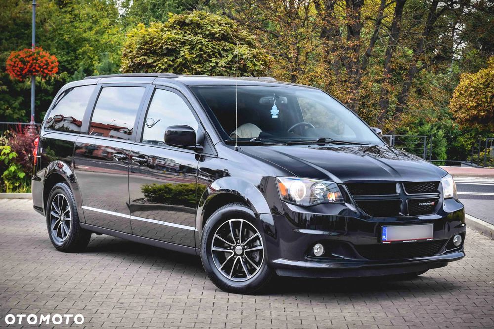 Dodge Grand Caravan 3.6 R/T - 1